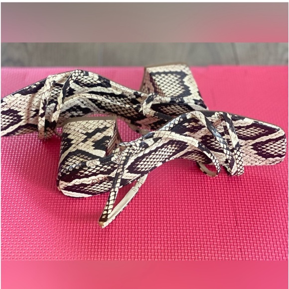 EUC Zara Faux Leather Snake Print
Square Toe Block Heel Sandal - Picture 6 of 6